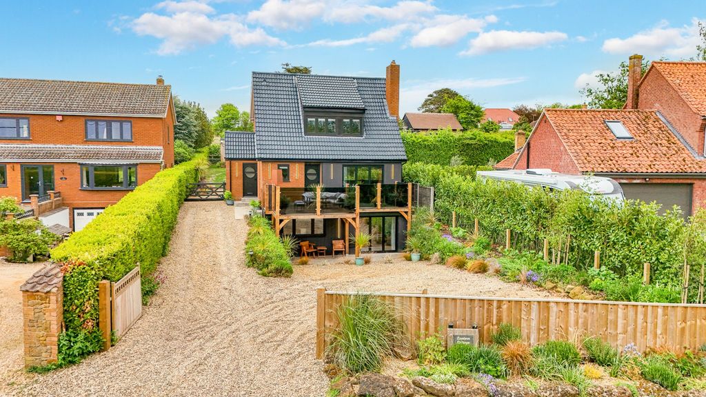 Property photo 1 of 48 4965541