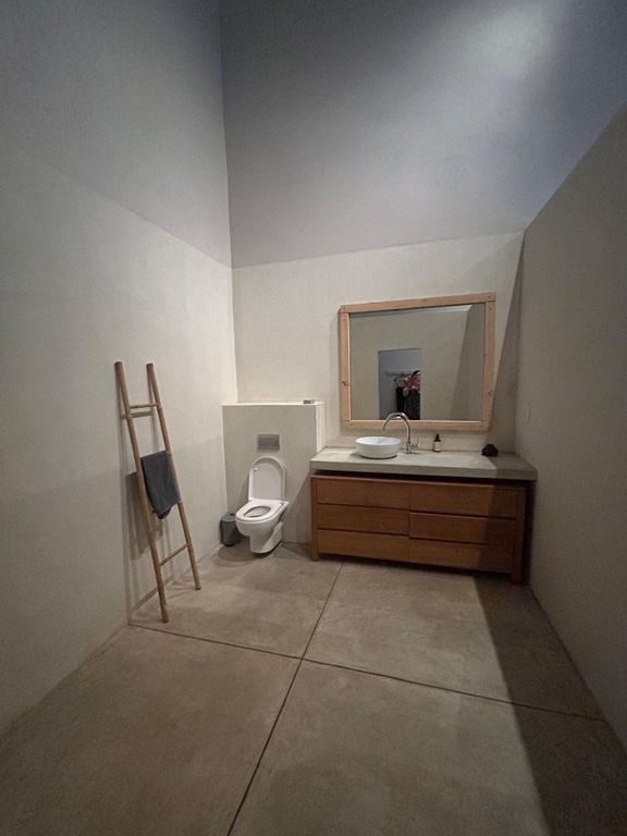 Property photo 3 of 30