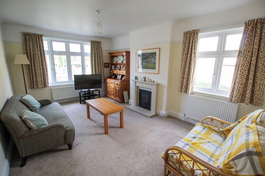 Property photo 3 of 21