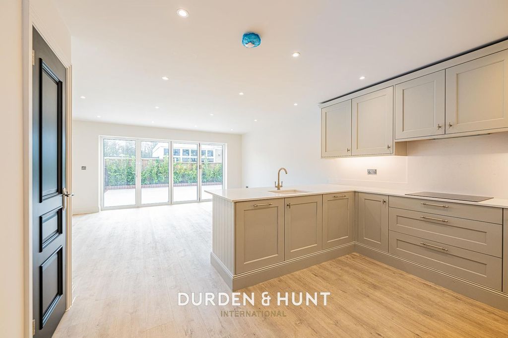 Property photo 2 of 26 Brickfield-3.Jpg