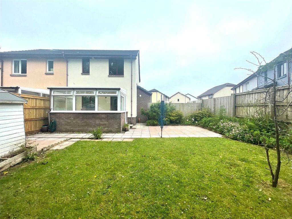 Property photo 2 of 18 Picture No. 16