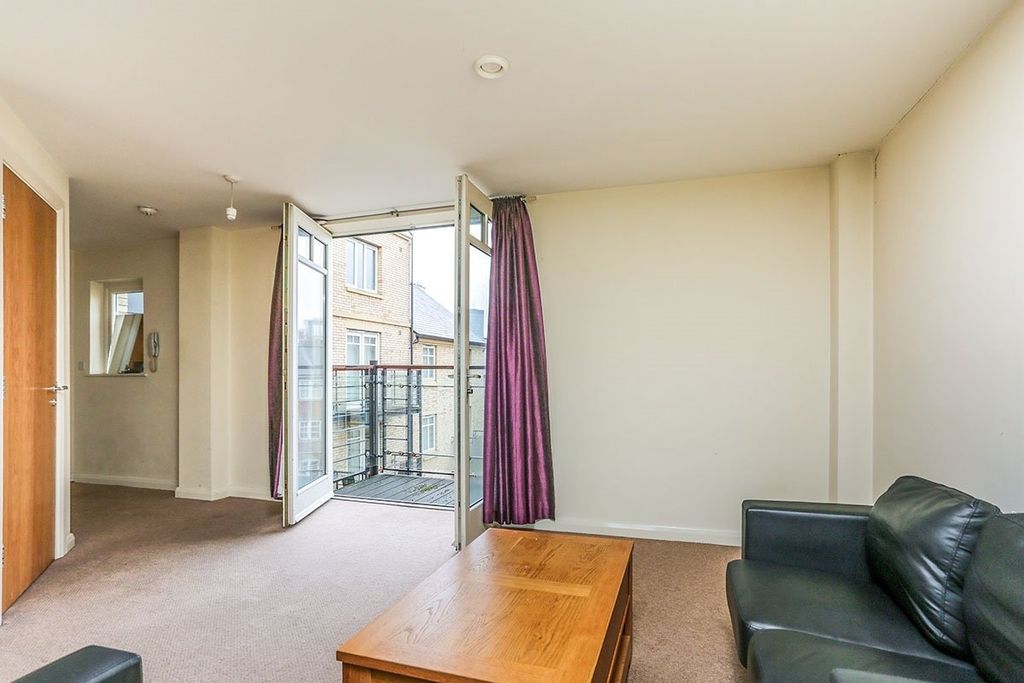 Property photo 2 of 7 Picture No. 05