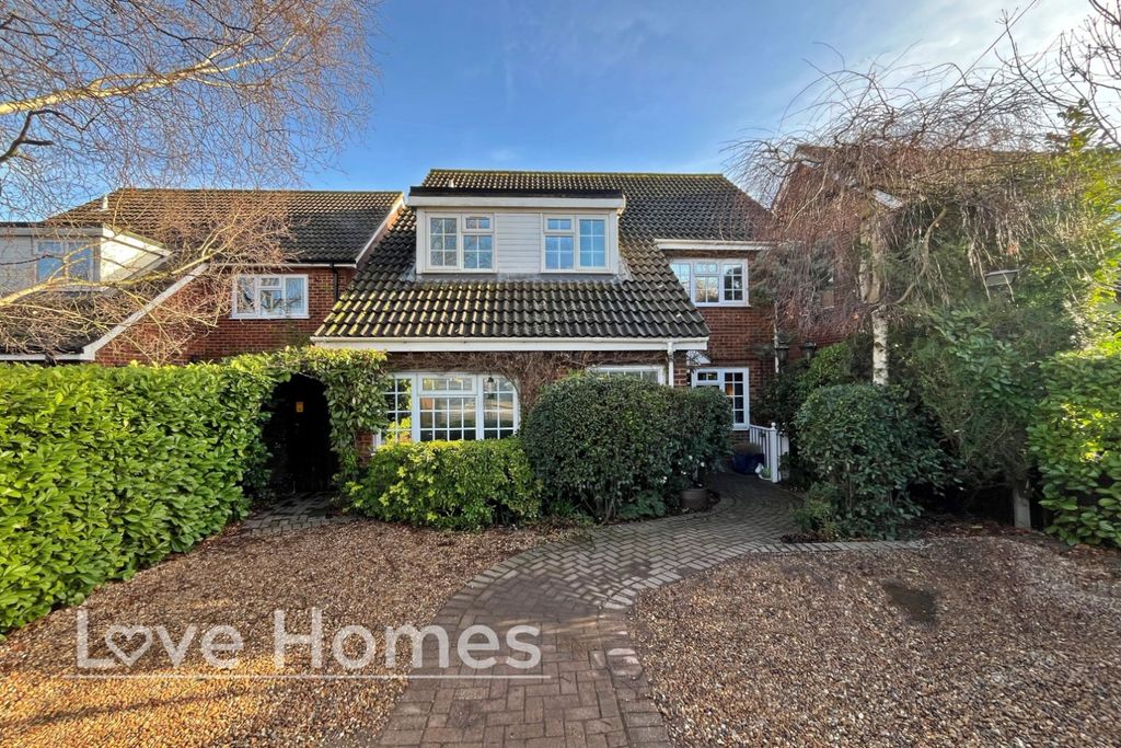 Property photo 1 of 15 4686510