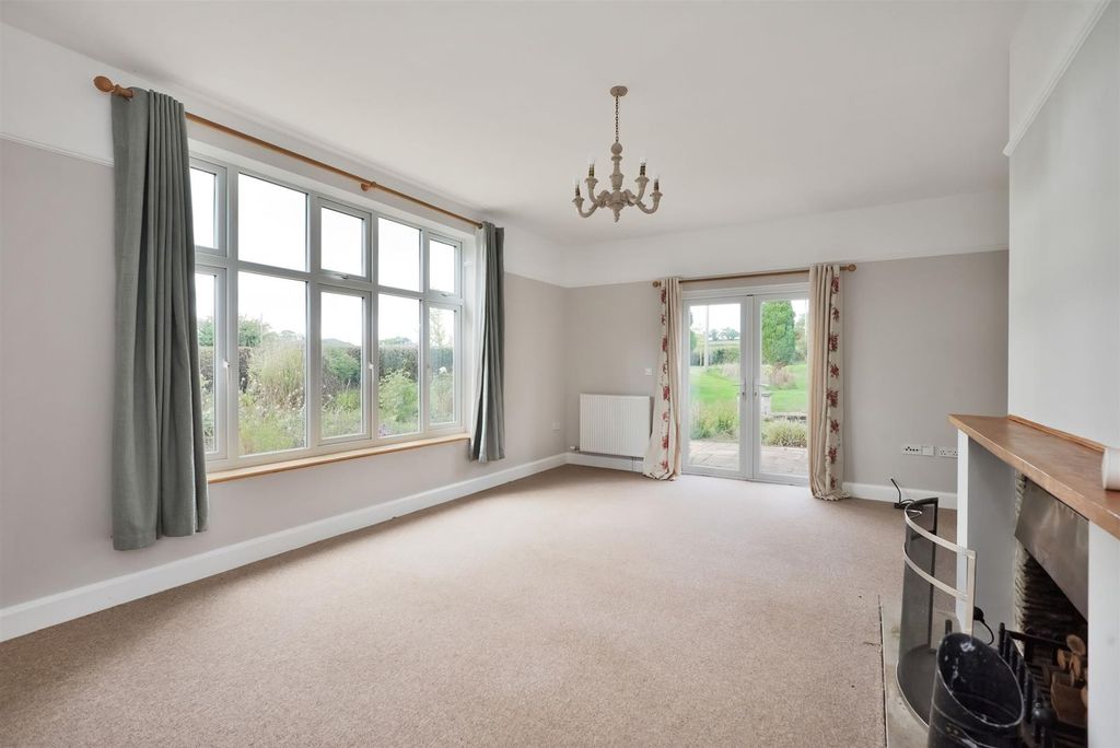 Property photo 3 of 30