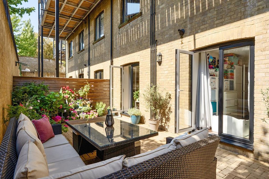 Property photo 3 of 15 1503725 (6)