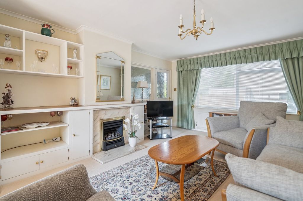 Property photo 3 of 18