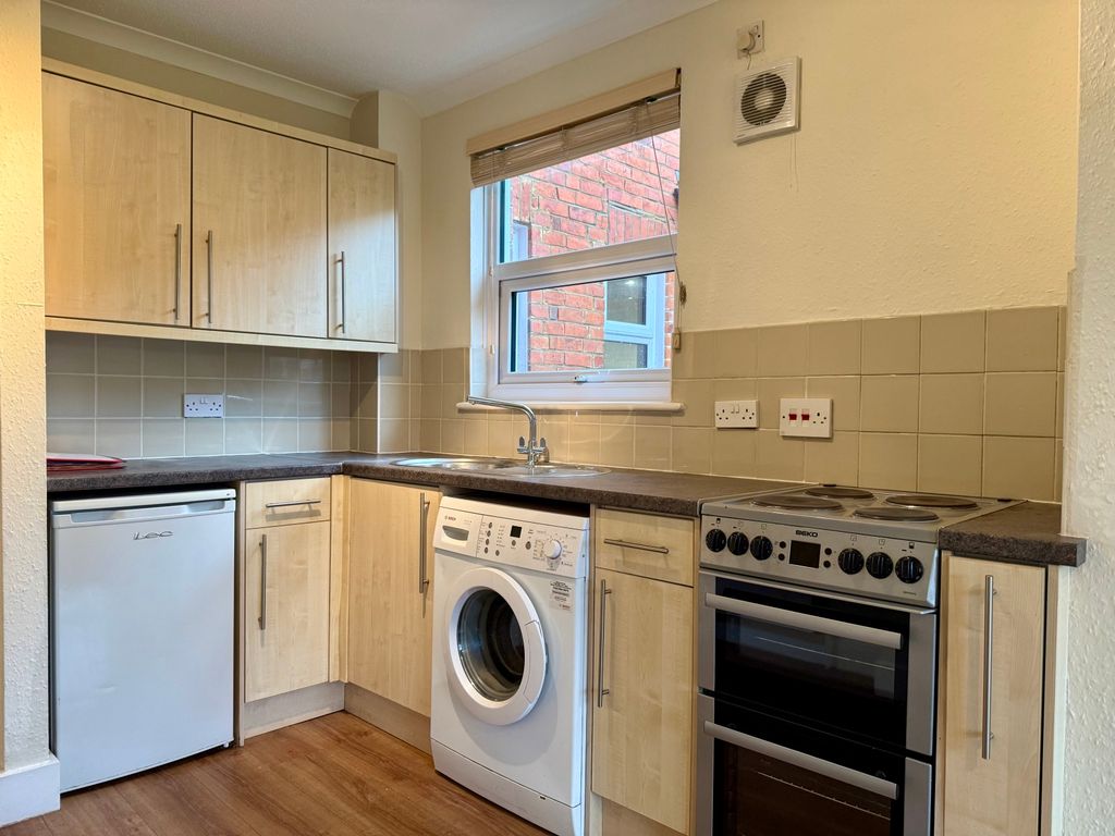 Property photo 2 of 13 Picture No. 37