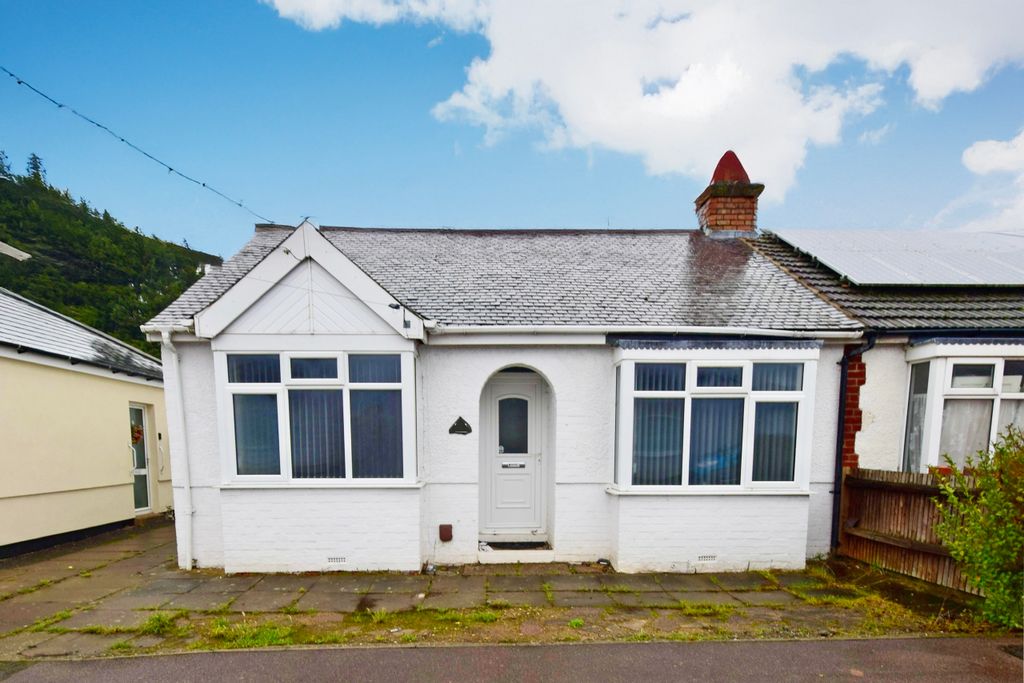 Property photo 2 of 9 1