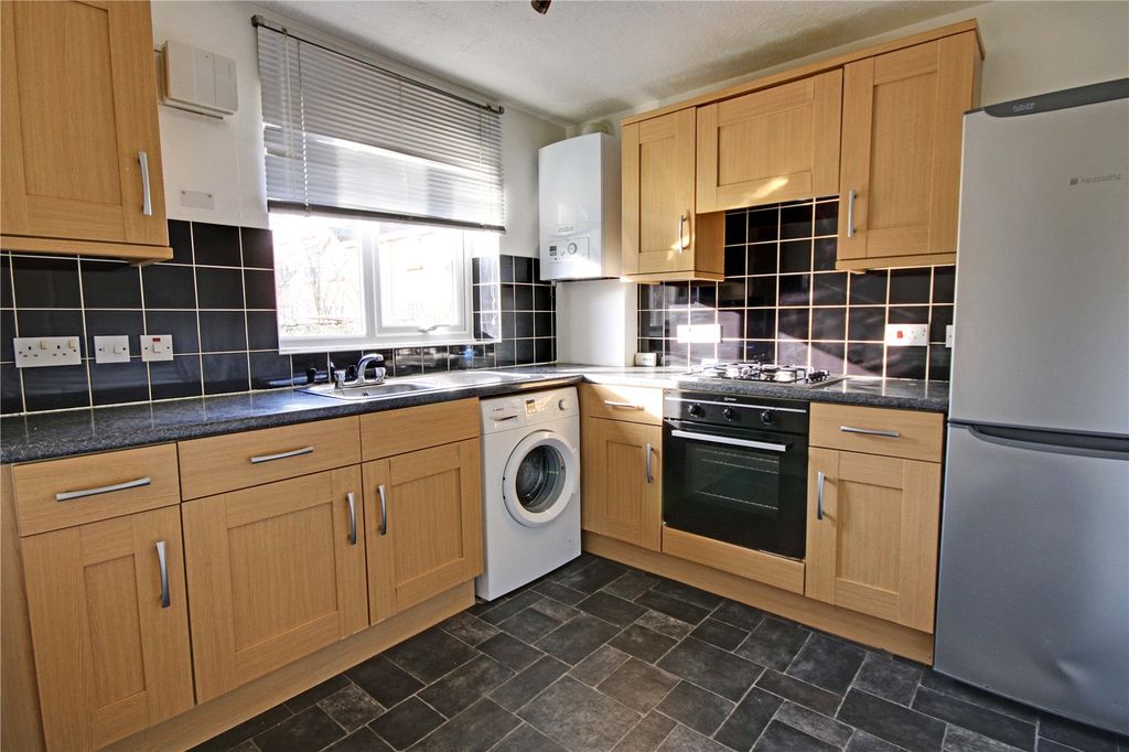 Property photo 2 of 7 Picture No. 09