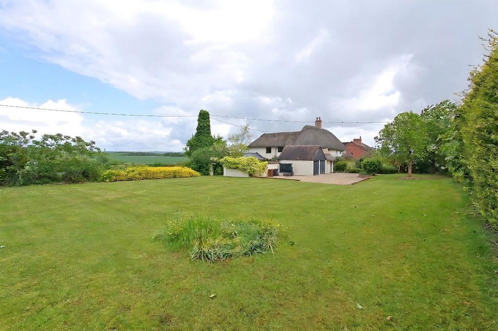 Property photo 2 of 40 5149053