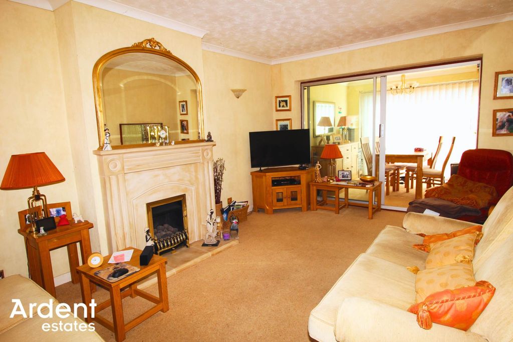 Property photo 3 of 16