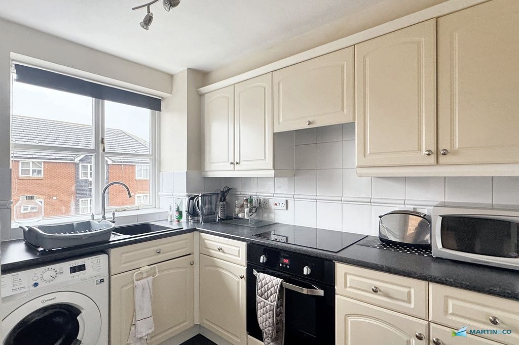 Property photo 2 of 12 Img_3156