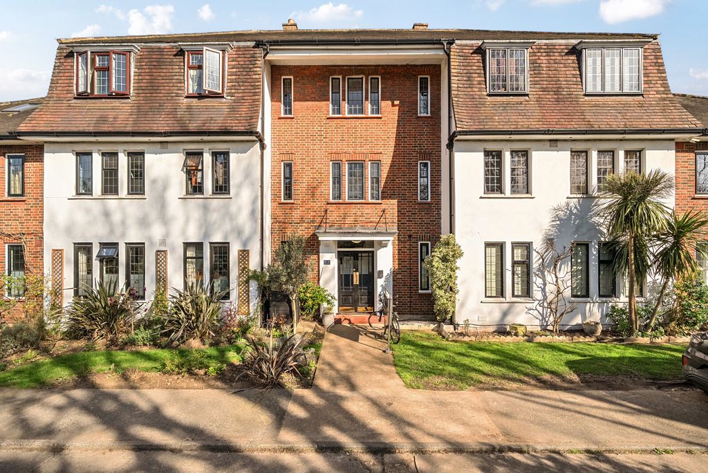 Property photo 1 of 10 Exterior