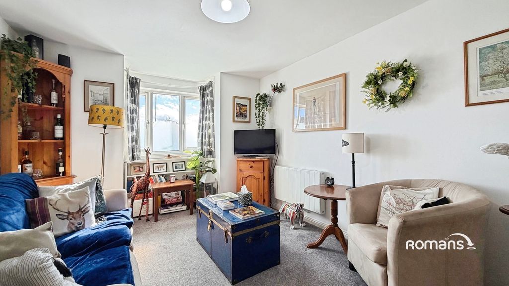 Property photo 3 of 10 Pbox-Img.Jpg