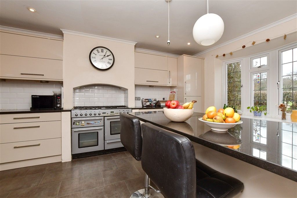 Property photo 2 of 20 Kitchen