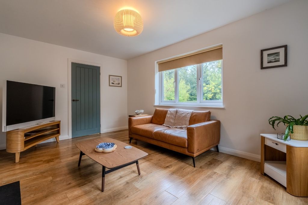 Property photo 3 of 30