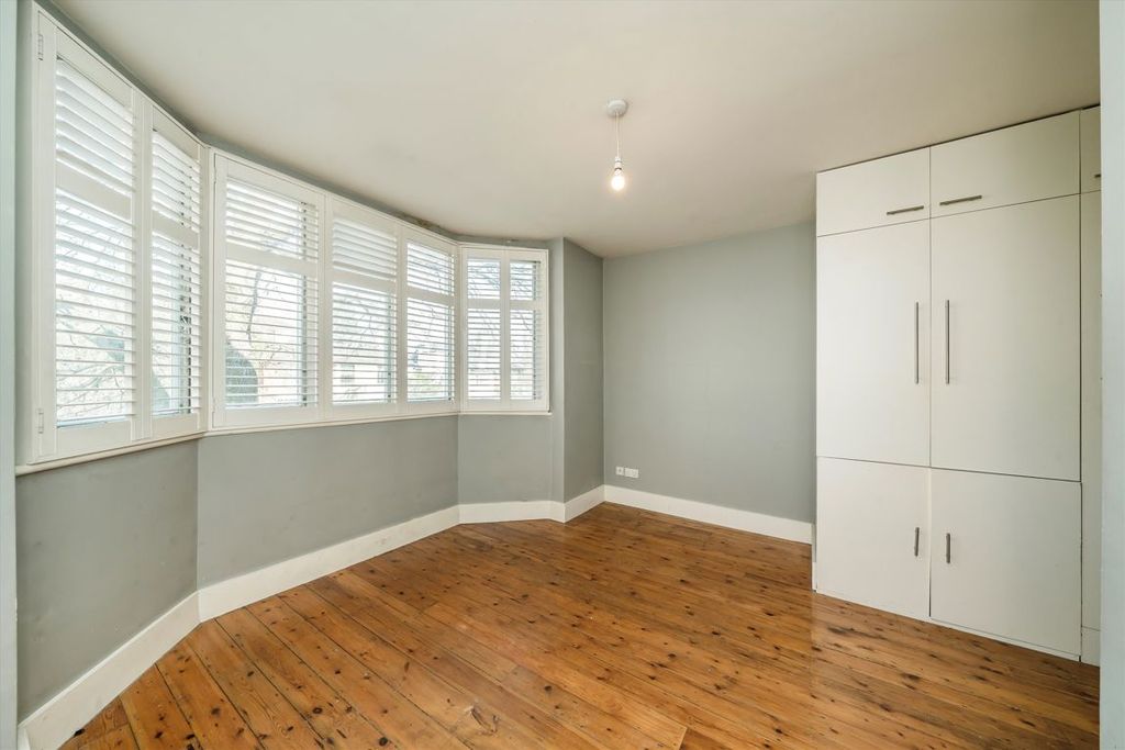 Property photo 3 of 5