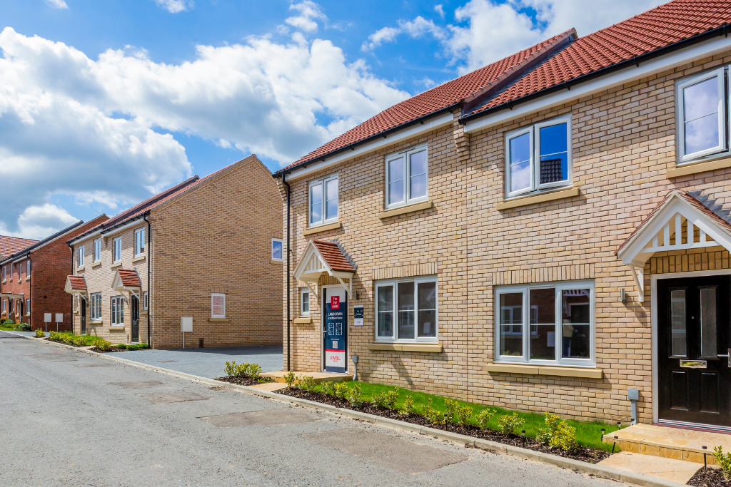 Property photo 3 of 12