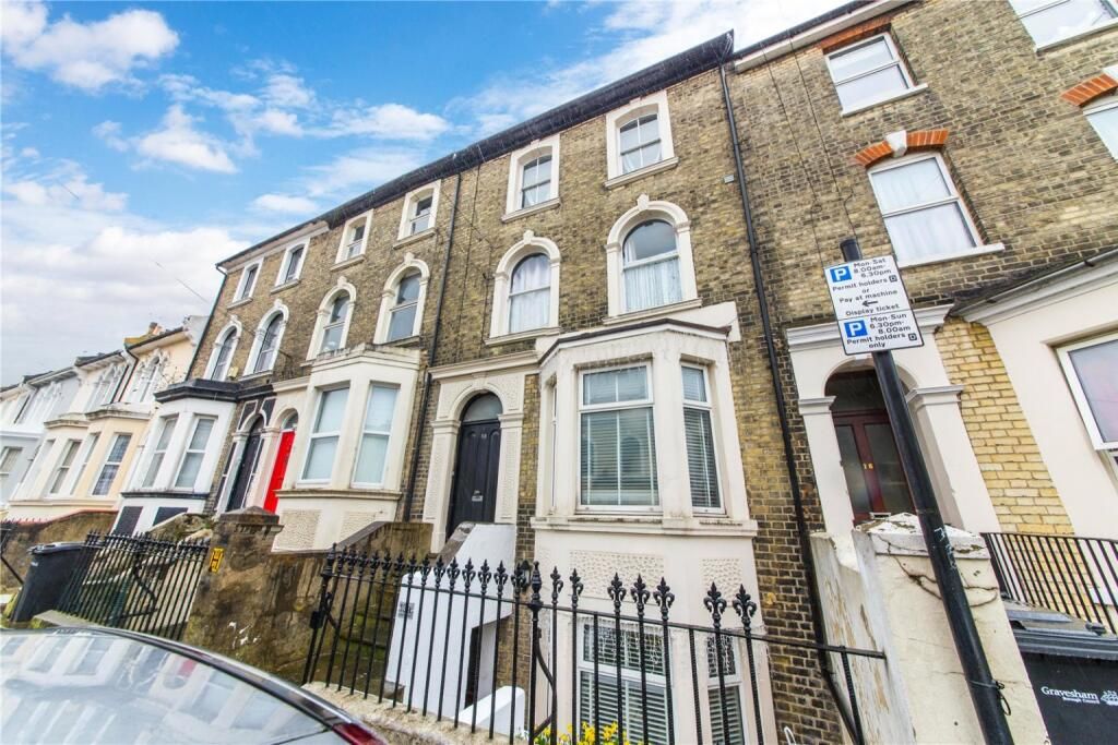 Property photo 1 of 3