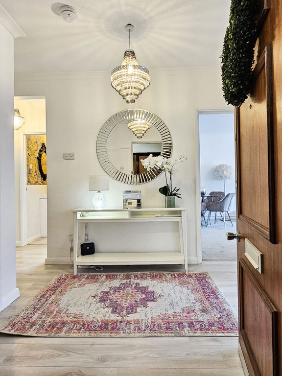 Property photo 2 of 25