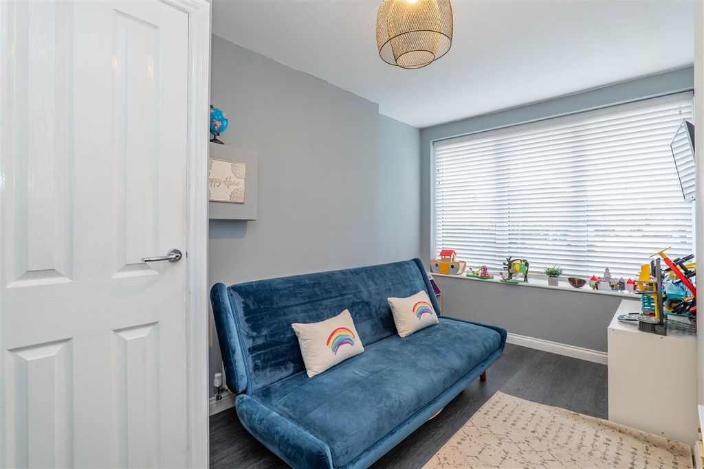 Property photo 3 of 25 Family Room