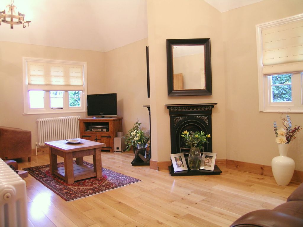 Property photo 2 of 6