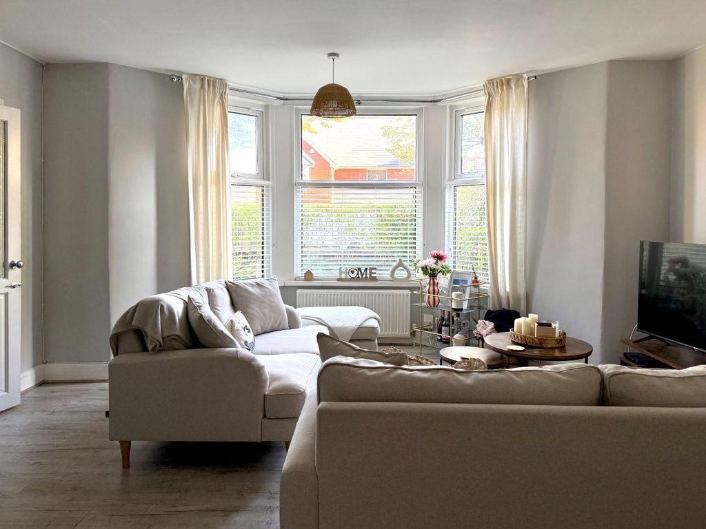 Property photo 2 of 19 Open Plan Living/Dining/Kitchen