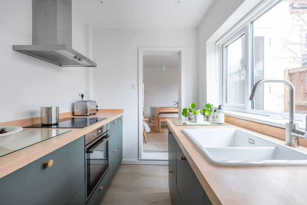 Property photo 3 of 20