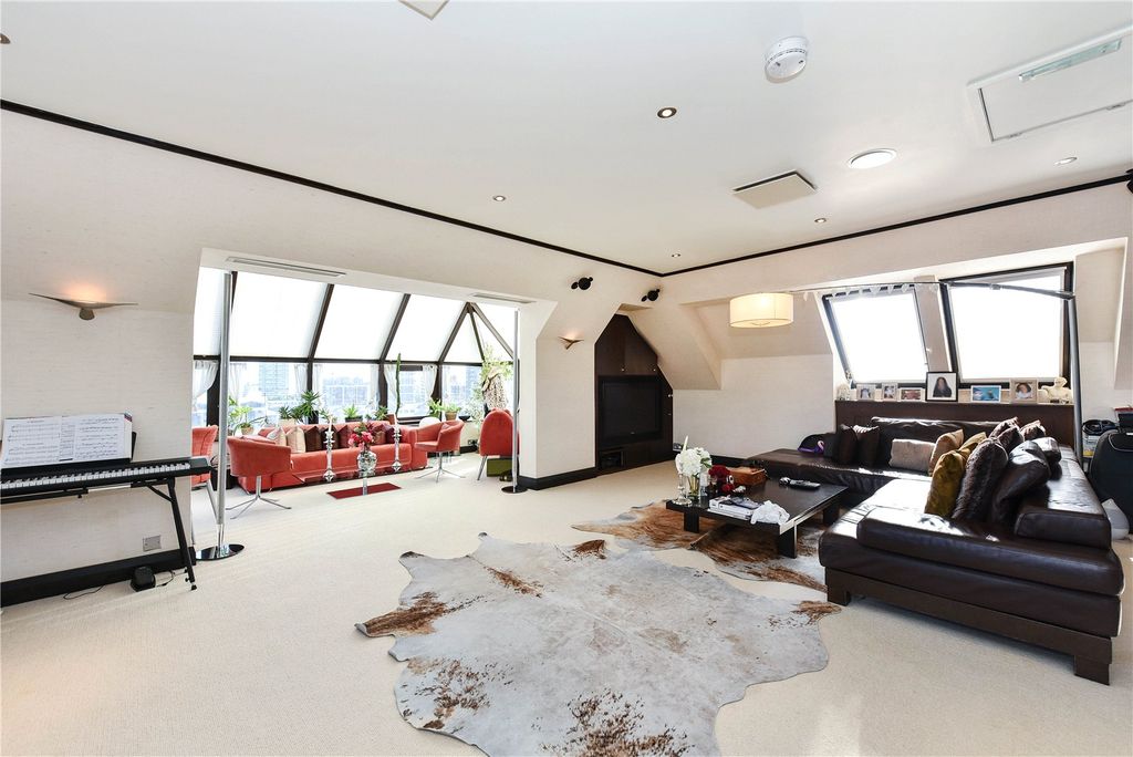 Property photo 3 of 18 Picture No. 13