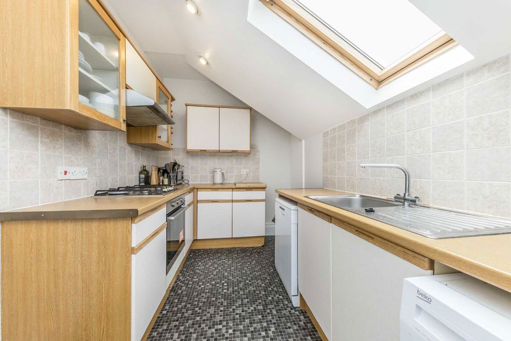 Property photo 3 of 5