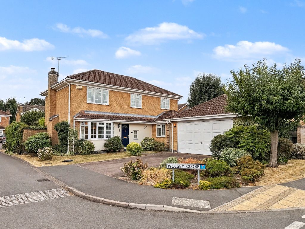 Property photo 1 of 49 5371585