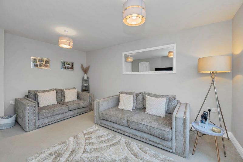 Property photo 2 of 17 Sitting Room