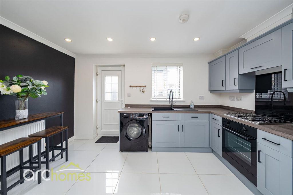 Property photo 3 of 23 Ancroft-7.Jpg