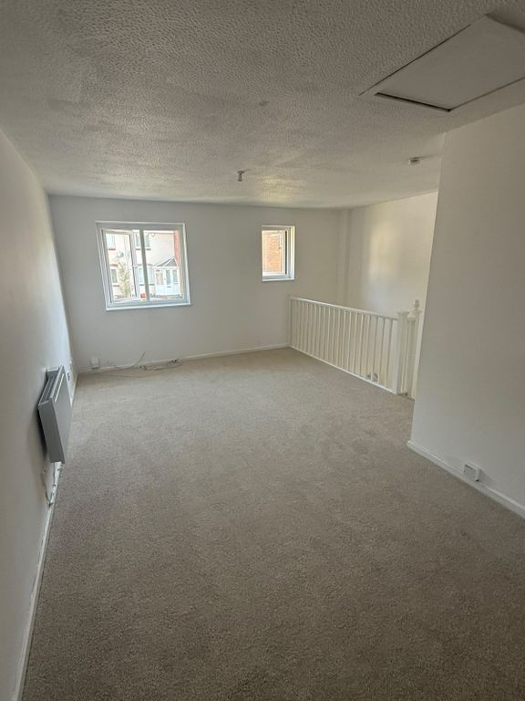 Property photo 3 of 5 Gallery