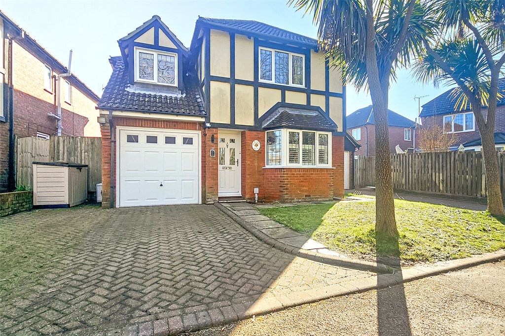 Property photo 1 of 18 Picture No. 02