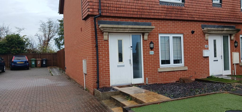 Property photo 1 of 13