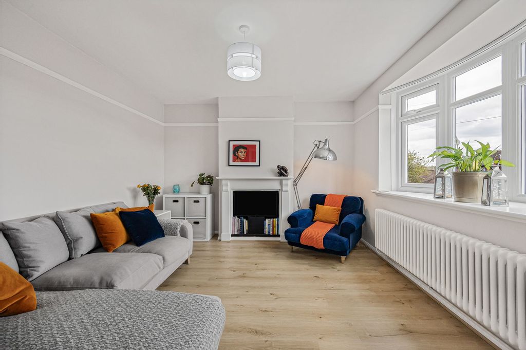 Property photo 3 of 20