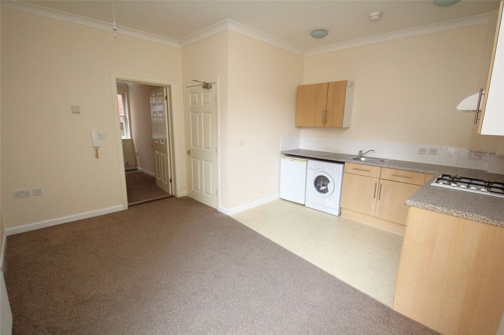 Property photo 2 of 8 Picture No. 07