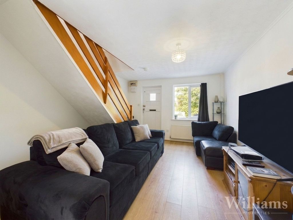 Property photo 3 of 11