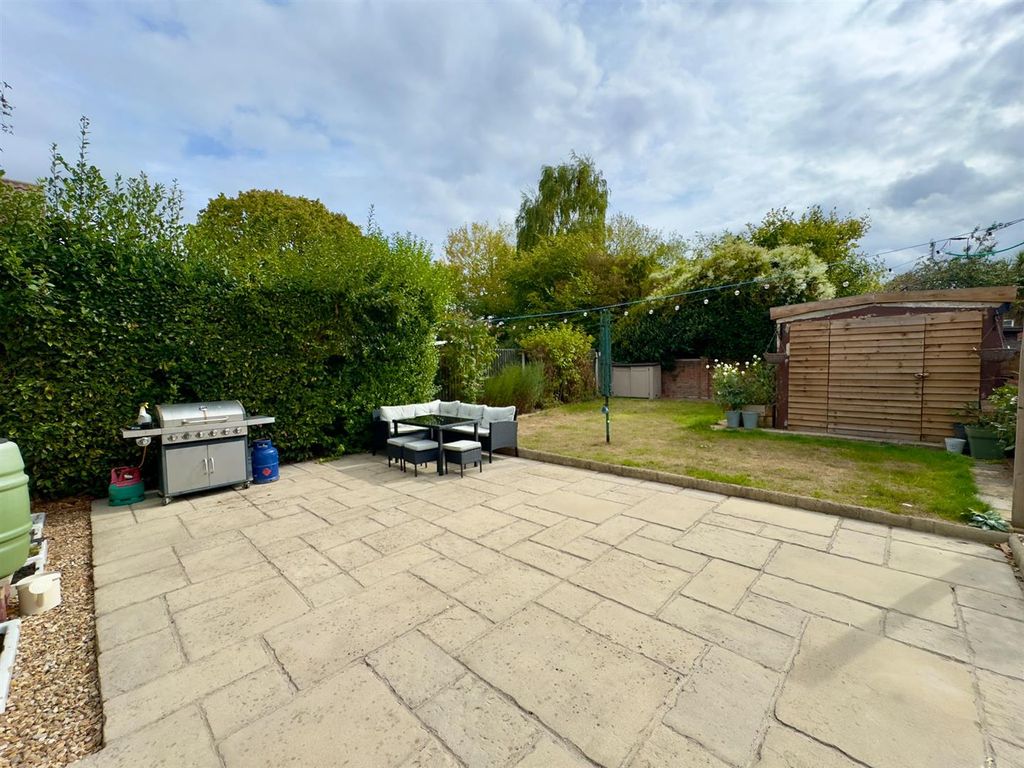 Property photo 2 of 27 Rear Garden