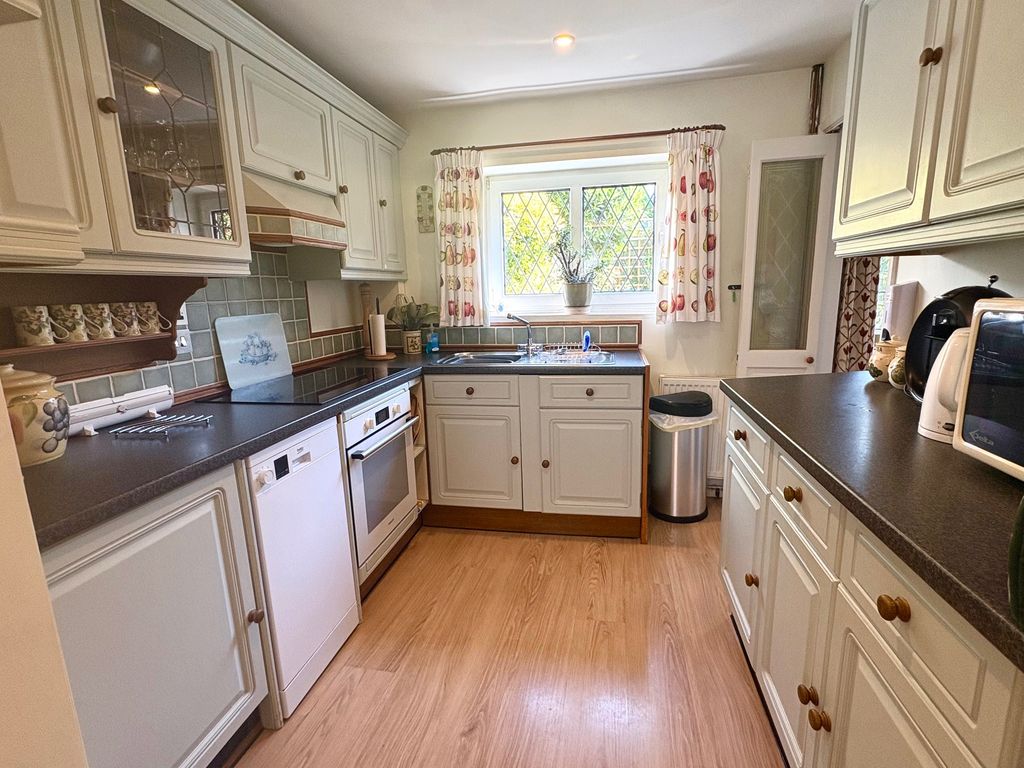 Property photo 3 of 16