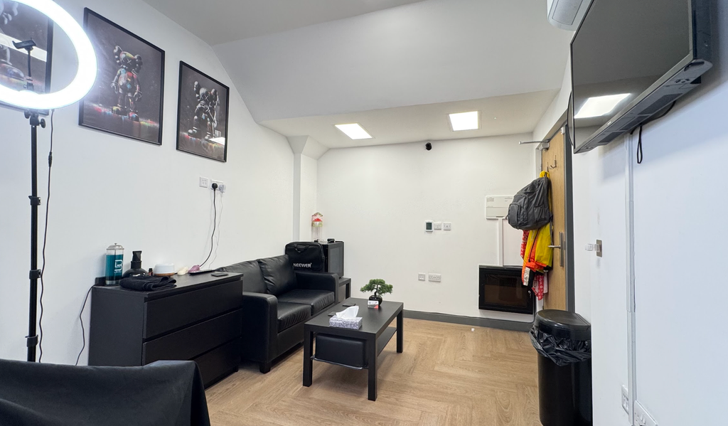 Property photo 1 of 3