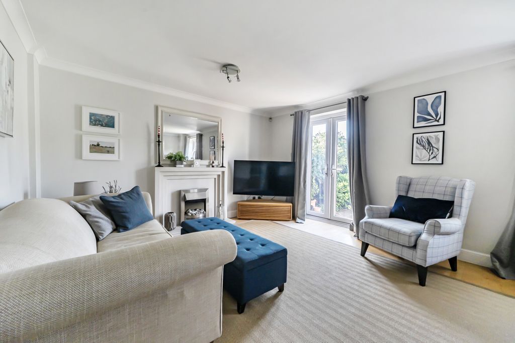 Property photo 2 of 21 1481671-8-6A3E41B...