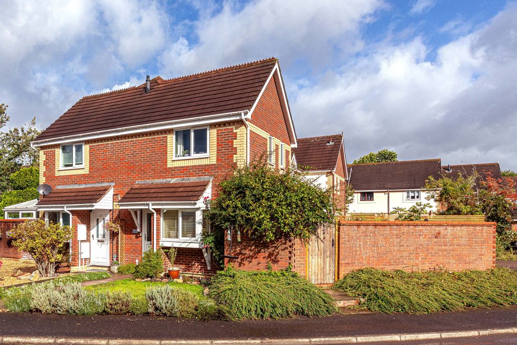 Property photo 1 of 15 1