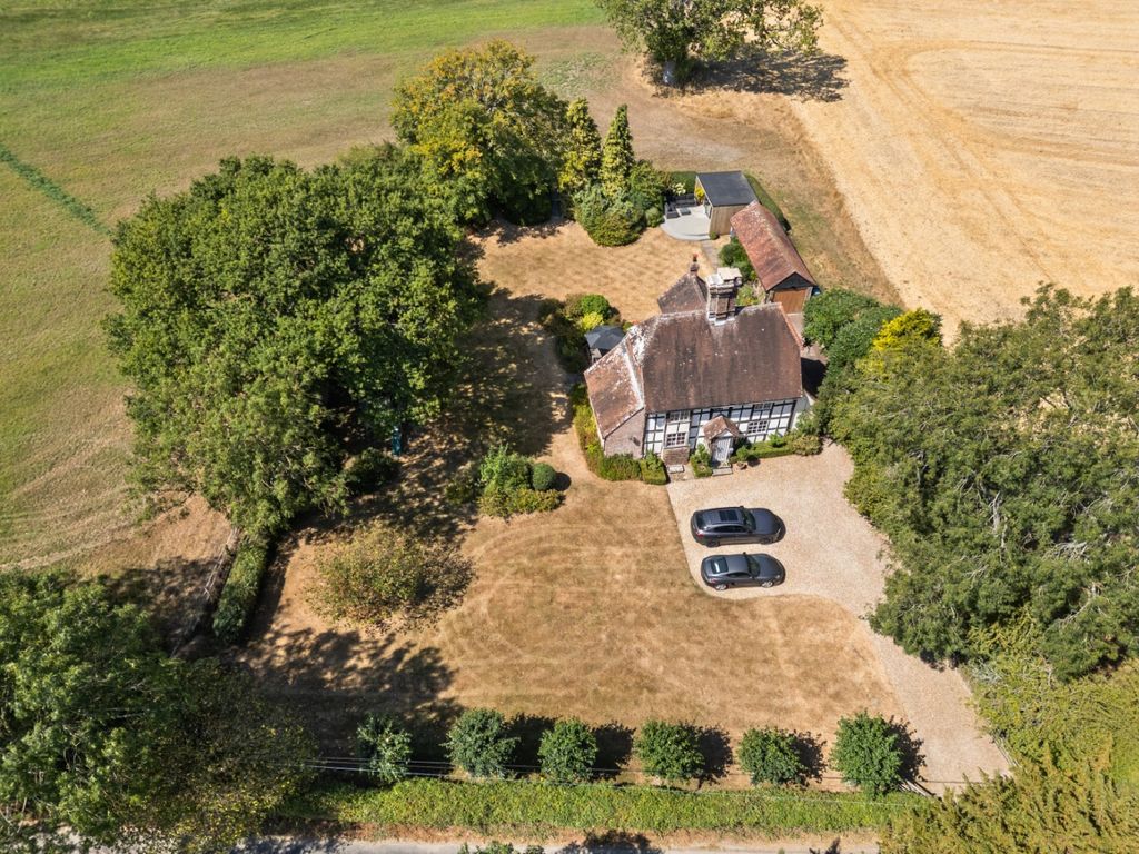 Property photo 2 of 46 4893143