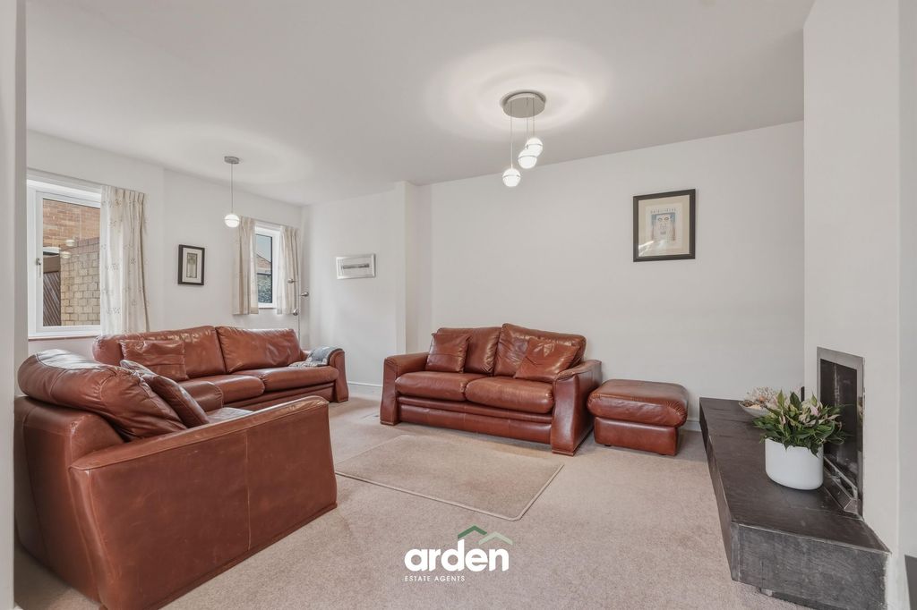 Property photo 3 of 16