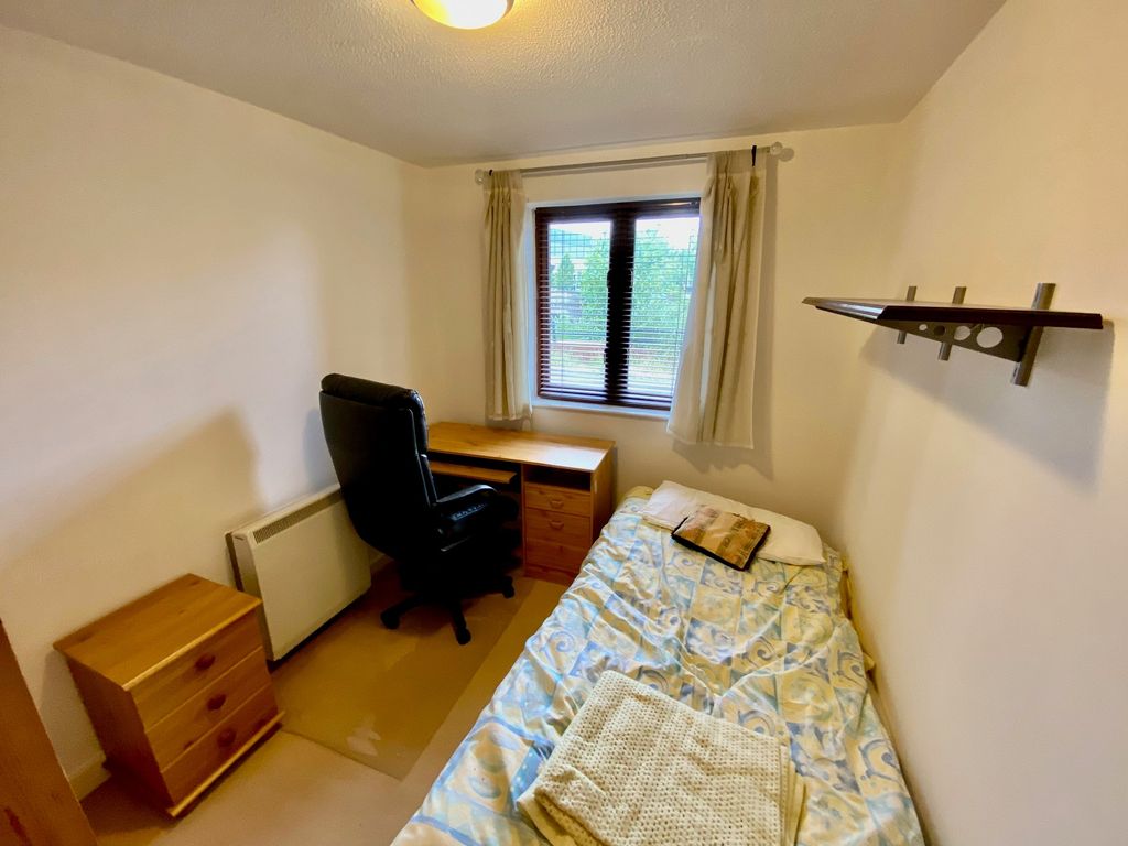 Property photo 3 of 6