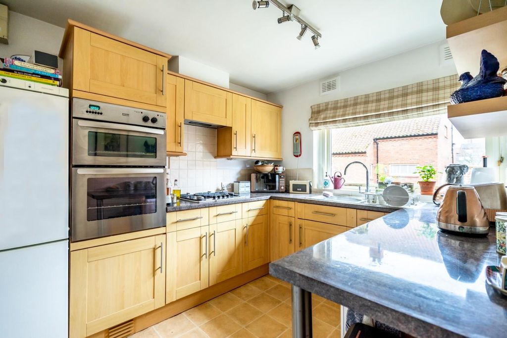 Property photo 2 of 11 Derbern-4.Jpg