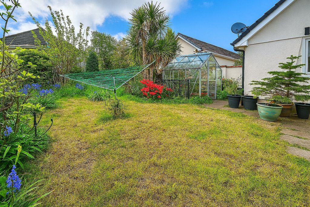 Property photo 3 of 13 Picture No. 24
