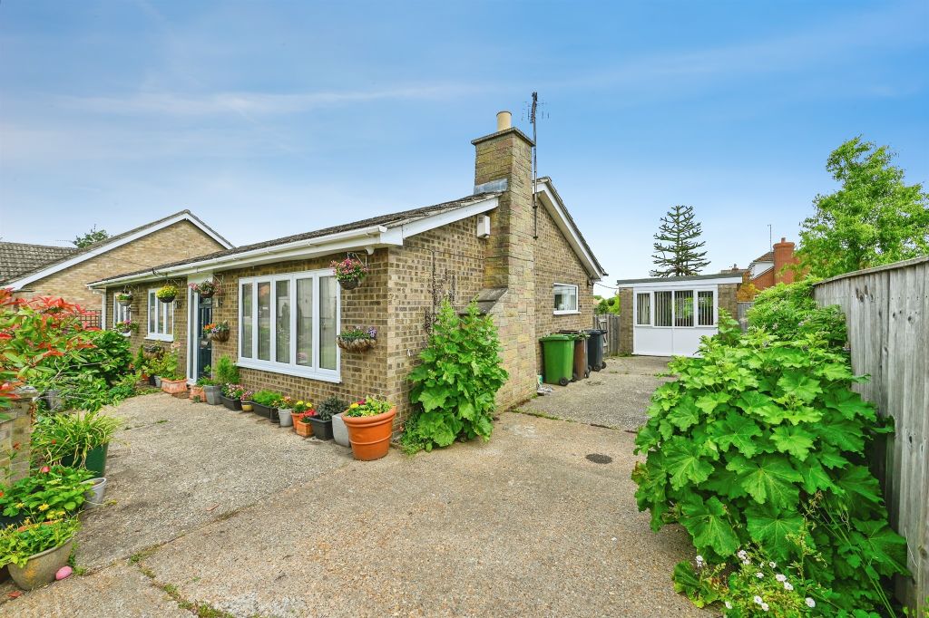 Property photo 3 of 18